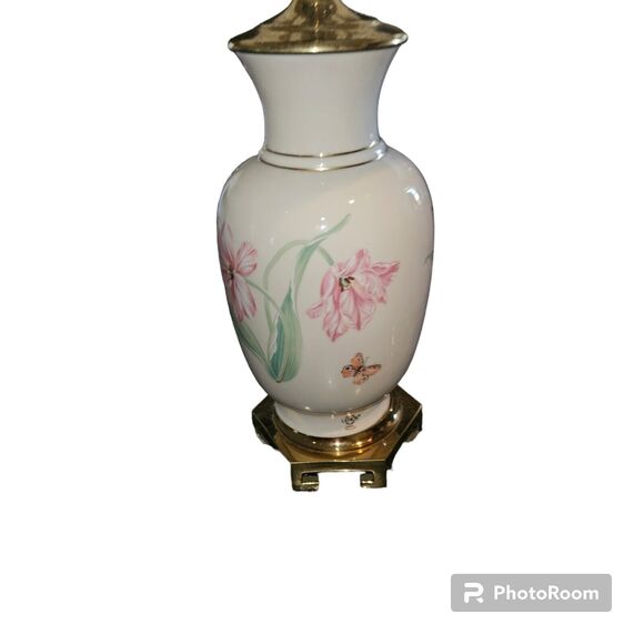 Large Lenox Porcelain Electric Table Lamp w/ Floral Design 26" Tall to Finial - Picture 4 of 5